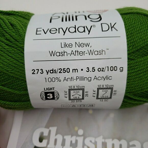 Christmas Cats Crochet Kit Holiday Animal Plush Gnome Hats Acrylic Yarn Medium - Picture 10 of 16